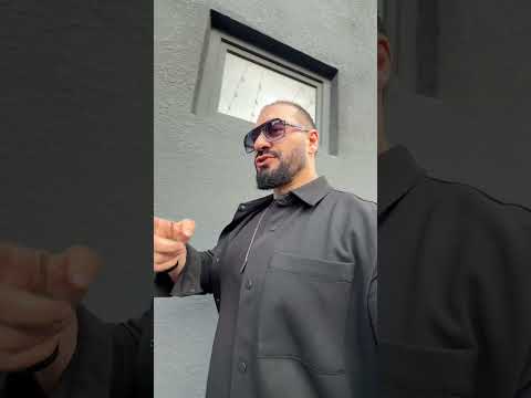 Qırmızı range rover