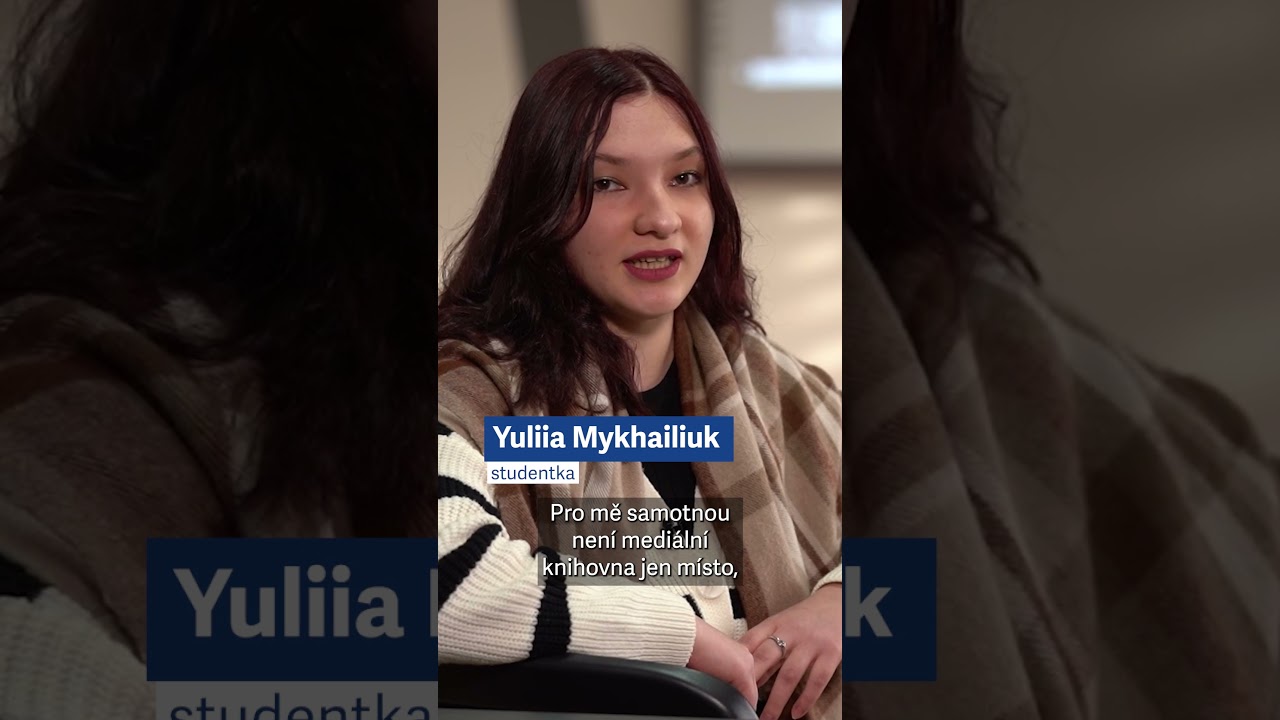 Studenti a učitelé přeměnili zastaralý prostor na mediální knihovnu