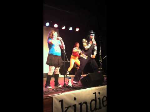 Inner Child Rock LIVE @ Kindiefest 2012: Mista Cookie Jar & the Chocolate Chips