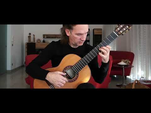 Marco Tamayo plays "El Vito"