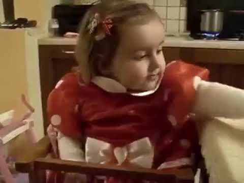 Assurdo la piccola Giulia! Conosce tutte le capitali del mondo