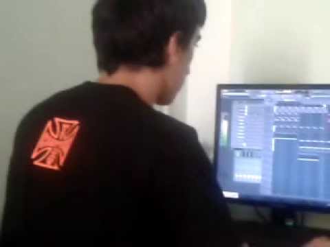 Bilinmeyen aka Mc.B.  -  Dinlemeden Beat yigiram (merc)