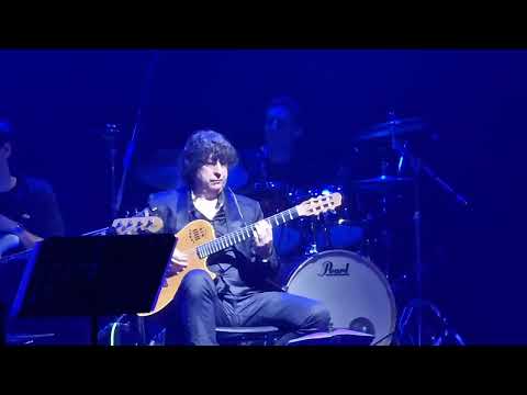 Amedeo Minghi Tour a La Fenice di Senigallia 240428 - Giordano Spadafora interpreta Lontano, lontano