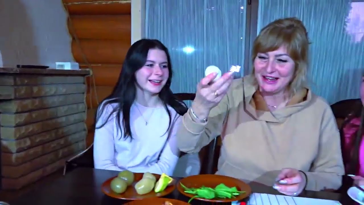 ОТ ПЕРВОГО ЛИЦА ЕДИМ ГАДОСТИ! часть 2