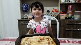 Fazendo uma deliciosa torta de banana,  rápida e prática
