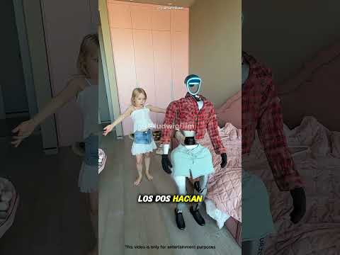 Papá compra un robot para su hija… ¡y pasa ALGO INCREÍBLE! 😱🤖#shorts