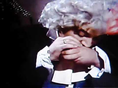 JOHN BELUSHI trifft Ray Charles und Beethoven