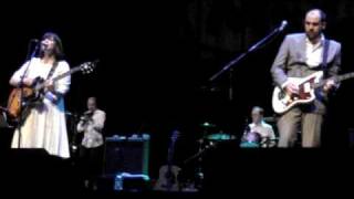 Camera Obscura - Swans (live in Singapore)
