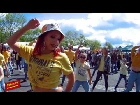 Flashmob für Toleranz und Liebe