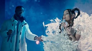 Ariana Grande, Kid Cudi - Just Look Up (Live)