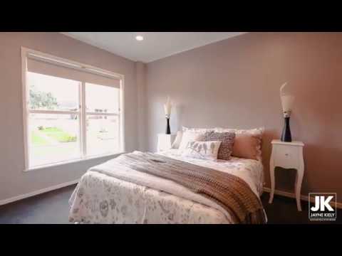 2A Godfrey Place, Kohimarama - Jayne Kiely & Ricky Cave