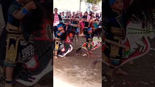 Download lagu Gemoynya jathilan Cilik Laras Manunggal 😂 #jaranan #jathilan #anak #gemoy #shorts #viral mp3