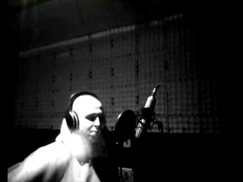 Wilmoš v študiu -Nahravanie skladby Bratstvo