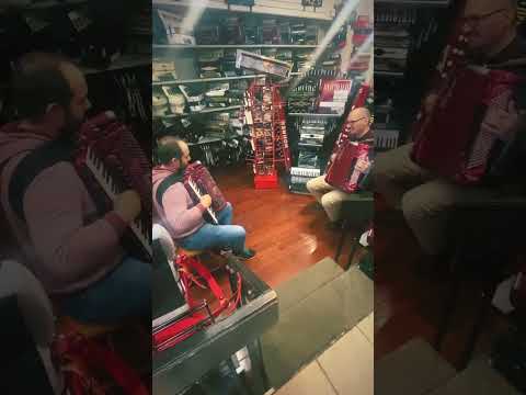 Matthew Kaminski plays an improptu duet with Stas at Liberty Bellows #shorts