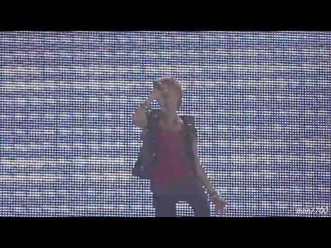 110610  SHINee 'AMIG0' remix (2 cam mix) @ SMTown Paris