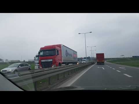 GIGANTYCZNY korek na A4 pod Wrocławiem