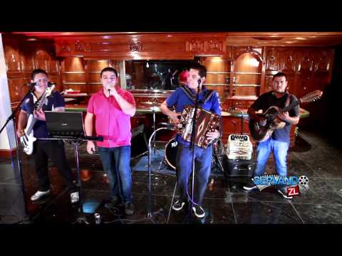 Grupo Imperial Ft. Lenin Ramirez - La Historia Del M3l3 (En Vivo 2014)