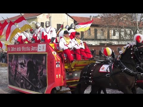 Gli Alfieri della Vecchia Ivrea carro da getto - Carnevale Ivrea 2016