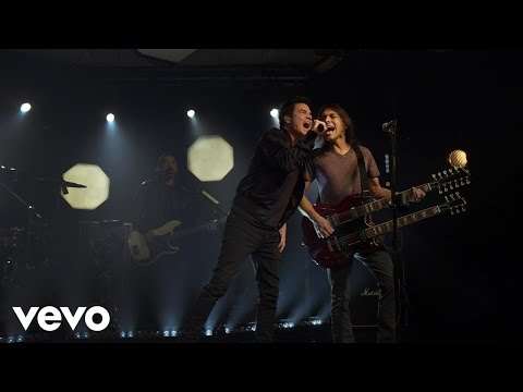 Train - Under Pressure (Live on the Honda Stage at iHeartRadio Theater NY)