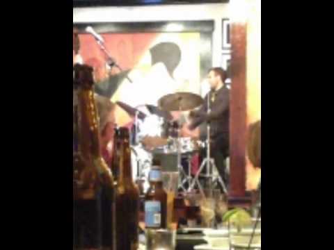 joe saylor at little E's 4/6/12