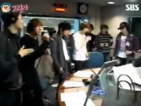 Hoon's voice cracked + ukiss' expressions