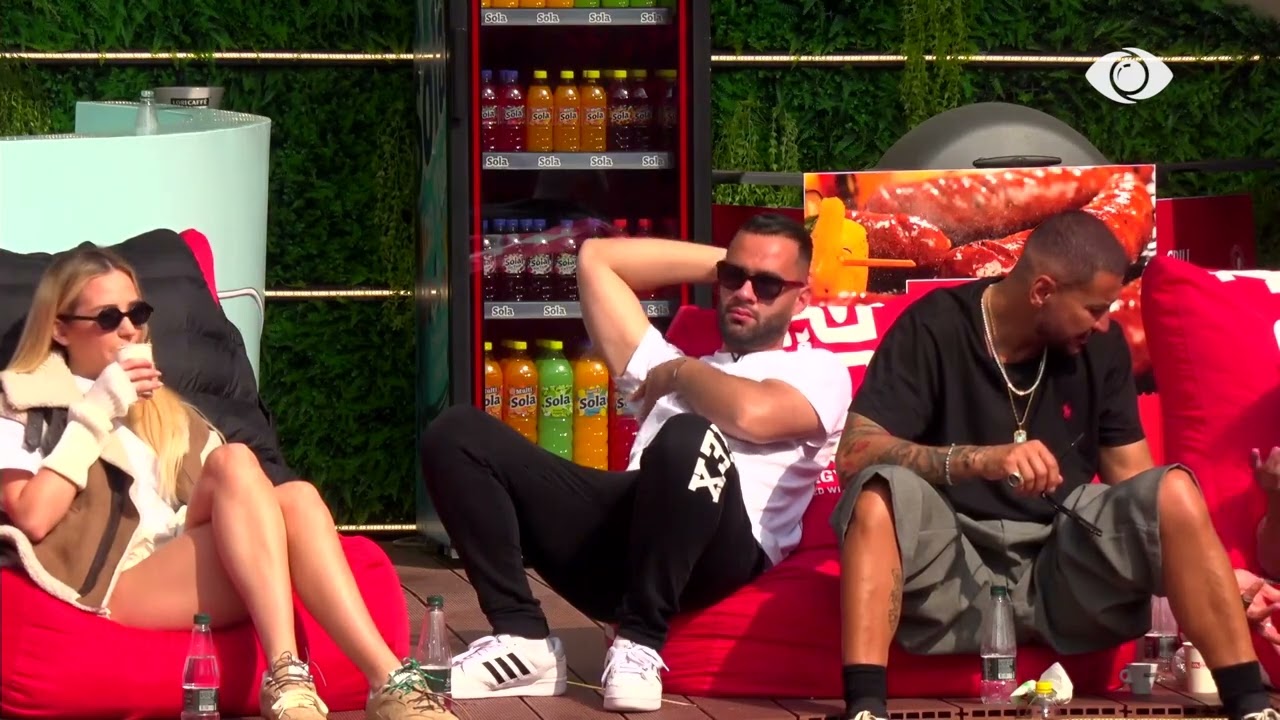 Bjondja e zemrës sime/ Mateo flet me banorët për Brikenën