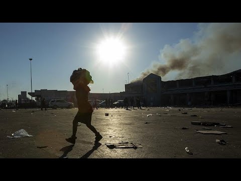 Proteste und Plünderungen: Chaos in Südafrika wegen Zuma-Inhaftierung