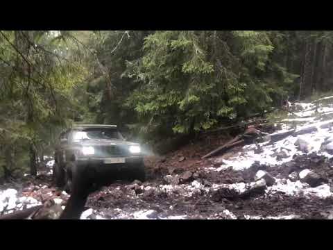 Jeep Cherokee XJ 2.5 diesel VM hill climb in offroad trip with no effort