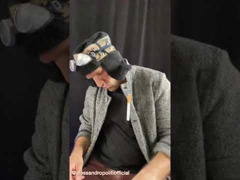 NO SMOKING!! Best Magician in the World - The CLOCHARD - A. Politi