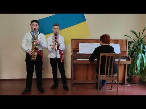 Bercea Vladislav cl.7, Cușniri Alexandru cl.4 - "Hora de la Nord"