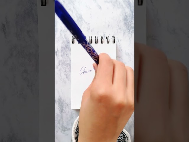 Vídeo relacionado con BCHMN 12 Pcs Bolígrafos Borrables Kpop, Tinta Azul Gel para Niñas y Fans, Material Escolar Kawaii y Bolis Bonitos de Dibujos Animados para Oficina y Regalos de Cumpleaños