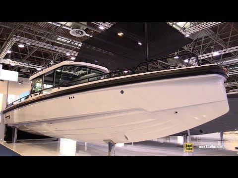 2019 Axopar 28 Cabin with Optional Aft Cabin Yacht - Walkaround - 2019 Boot Dusseldorf