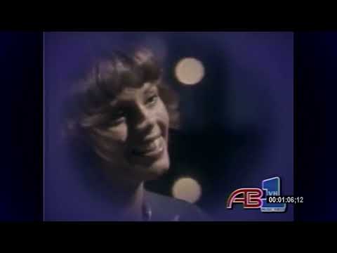 Captain & Tennille  The Way I Want To Touch You   1976