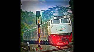 Download lagu JEDAG JEDUG KAI ||| KA ARGO LAWU NIH 😎👍🏻 #keretaapiindonesia #argolawu mp3