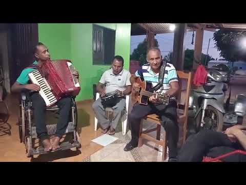 PB CANTOR daniel inacio em acrelandia acre tocando violão irmão sofona