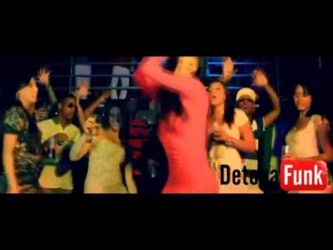 Mc Kiko Zl - Charme e Glamour ♪♫ - (Dj Wilton) - (Web Clipe Oficial HD) (2)