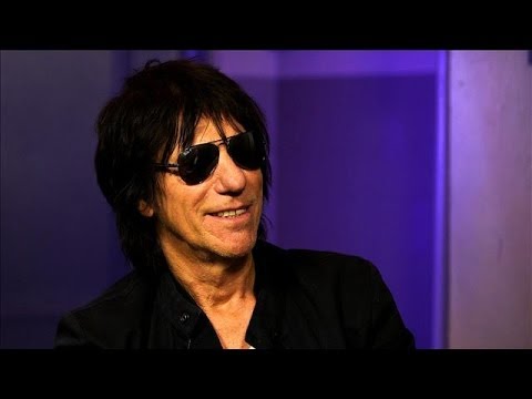 Backstage With Jeff Beck