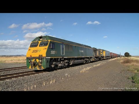 9733V Southern Shorthaul Railroad Grain Train - PoathTV Australian Railways
