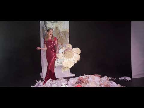 E strano Traviata Verdi Elena Brazhnyk