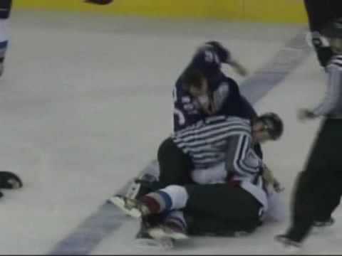 Ian Laperriere vs Mathieu Roy