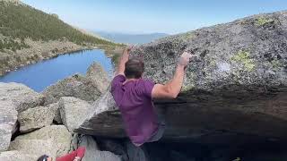 Video thumbnail of Slightly Shackled, V5. Lincoln Lake