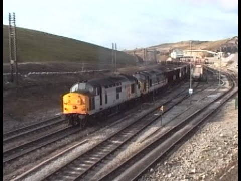 37378+37419 Peak Forest 7H52 1142 Oakleigh Sdgs - Tunstead 21 February 1993
