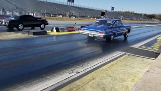 1961 Pontiac 409 drag car testing