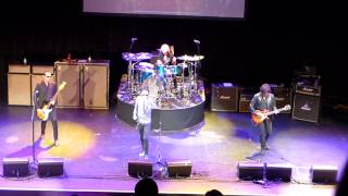 Stone Temple Pilots & Chester Bennington - Out Of Time - New Song - Club Nokia - 5/30/13
