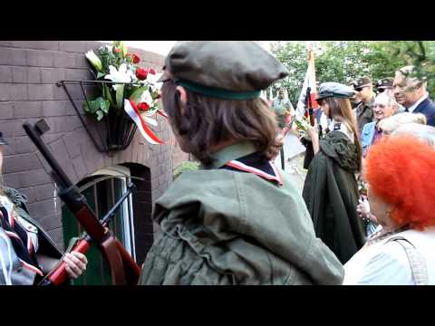 Poczta harcerska Azymut 95 Warta pod tablicą Szarych Seregów