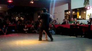 Ariadna Naveira y Fernando Sánchez - Adiós Muchachos