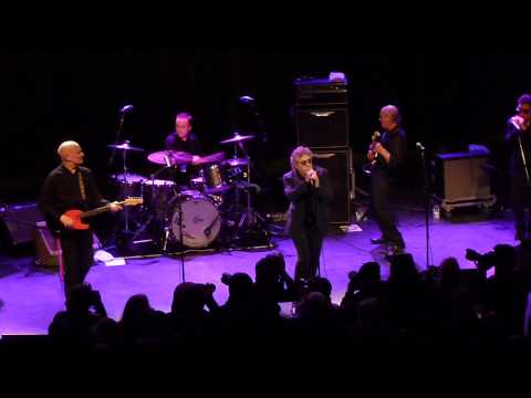 Wilko Johnson & Roger Daltrey - going back home . live @ shepherds bush, London   25 feb 2014