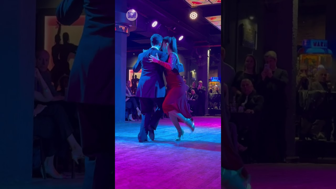 Video thumbnail for Virginia Gómez & Christian Márquez "Los Totis" tango to Una Carta by Juan D’Arienzo (1/14)