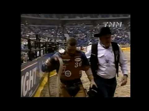PBR 2000: Too Much Stomps Donnie Ray & Hooks Rob Smets