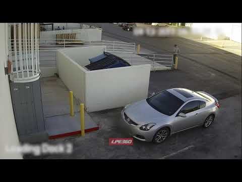 Car jacker can't drive stick shift runs away